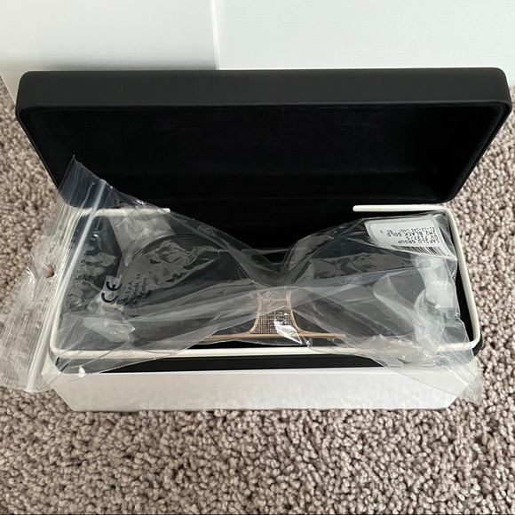 GIVENCHY SUNGLASSES GV 7137/S - Picture 5 of 5